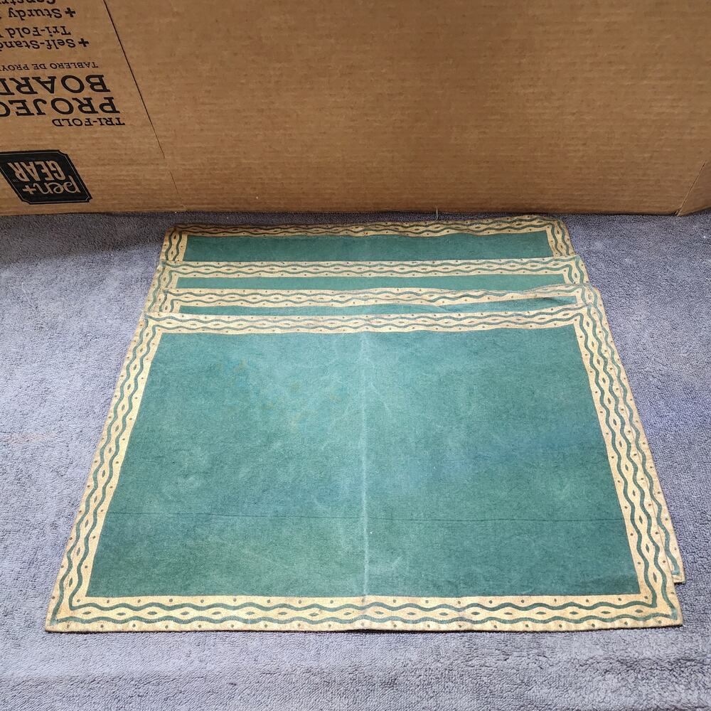Vintage Pier 1 Imports  4 piece placemats green cotton A b48